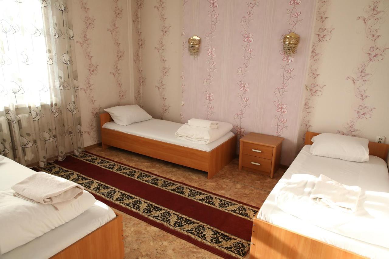 Hotel Alkuat Astana Buitenkant foto